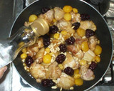 簡単薬膳料理♪栗なつめ鶏肉松の実の煮物♪作り方8写真