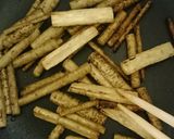材料１つ☆やみつきごぼうの味噌きんぴら作り方3写真