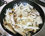 鶏肉ときのこのハーブ蒸し作り方1写真