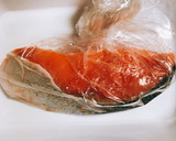 【土鍋で 鮭ともち麦の炊き込みご飯】作り方2写真