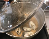 酒蒸しにした酢牡蠣の和香草和え作り方2写真