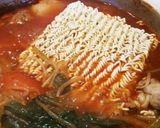 トマト鍋☆シメはラーメンかオムライス風。作り方6写真