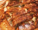 スタミナ満点！パリッと基本の焼き餃子作り方8写真