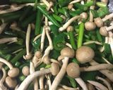 ニンニクの芽と卵とシメジのオイスター炒め作り方4写真