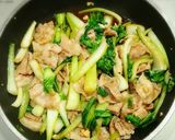 チンゲン菜と豚バラのオイスターソース炒め作り方13写真