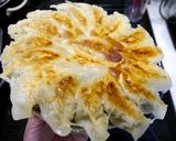簡単！羽根つき餃子☆煮白菜でジューシー作り方11写真