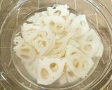 子供も大好き！れんこんのそぼろ煮作り方1写真