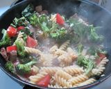牛肉とブロッコリーのにんにくパスタ作り方5写真