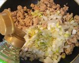 さっぱりコク塩味★葱と鶏ひき肉の中華炒め作り方5写真