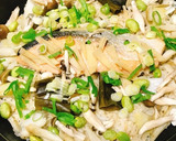 【土鍋で 鮭ともち麦の炊き込みご飯】作り方9写真