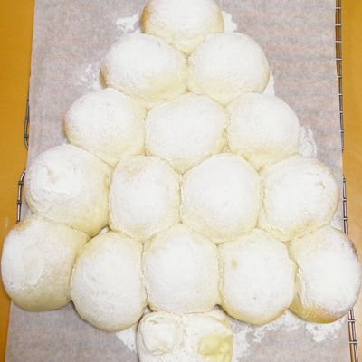 Xmas☆白いクリスマスツリーちぎりパン by ほっこり～の