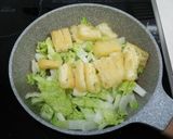 白菜と油揚げの炒めもの作り方2写真