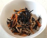残ったひじきの煮物と納豆で、ひじき納豆丼作り方2写真