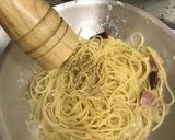 ベーコンと玉ねぎのペペロンチーノ作り方6写真