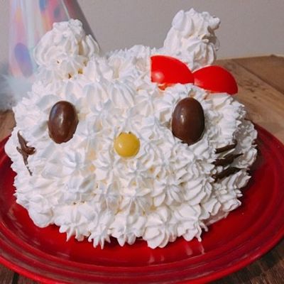 キティちゃんのケーキ♡スイスロールで節約 by ☆ののママ