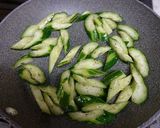 つるむらさきと胡瓜、牛肉の炒め物作り方5写真