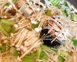 セロリ、えのきの味噌サバ缶(^^)作り方1写真