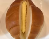 甘酢玉ねぎ多めの、ロールパンホットドッグ作り方4写真