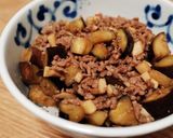 ご飯がすすむ！なすとひき肉の生姜焼き丼作り方6写真