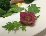捨てないで！カブの茎で☆赤い薔薇の花作り方3写真
