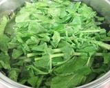 簡単！ダイコンの葉（大根葉）生姜炒め作り方3写真