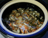 土鍋で炊く舞茸と人参の炊き込みご飯作り方2写真