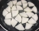 大根とさつまいもと豚肉の味噌煮込み炒め作り方3写真