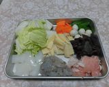 ホットプレートで！海鮮あんかけ焼きそば作り方1写真