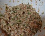 お鍋に☺️蓮根入り☺️鶏団子☺️作り方2写真
