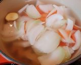 栄養満点♡簡単☆鮭と白菜の豆乳味噌スープ作り方3写真