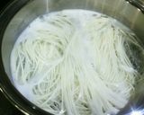 鶏肉と長ネギの煮麺 万能ネギを添えて作り方5写真