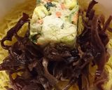キクラゲでリッチなカップラーメン！作り方3写真
