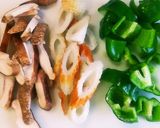 ピーマン椎茸ちくわで甘辛炒め。作り方1写真