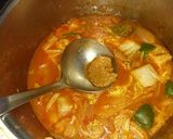 鶏胸肉と白菜の【トマトビール煮込み】作り方3写真