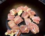 簡単鶏モモオイマヨ炒め〜材料4つ！作り方1写真