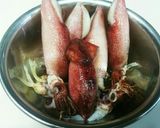 ボイルヤリイカのニンニク醤油炒め作り方1写真