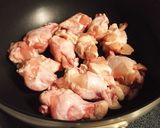 圧力鍋で♪手羽元と白菜のローリエ醤油煮込作り方1写真