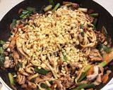 カキと九条ネギの焼きうどん作り方6写真