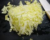 簡単おひとり鍋！焼き餃子作り方1写真