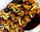 お酒の肴。なめこのとろろもずく和え作り方1写真