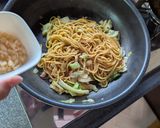 和風で旨味◎子供も喜ぶ！揚げ玉焼きそば作り方4写真