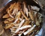 鶏肉とたたきごぼうの大葉ドレ煮作り方3写真