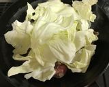 牛こまとキャベツのにんにく塩昆布炒め作り方4写真