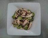 【糖質オフ】蒸し鶏とキュウリの塩昆布和え作り方6写真