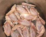 大豆と手羽先の煮物作り方4写真