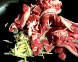 牛薄切り肉と大根の塩麹入り煮物！作り方2写真