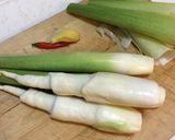 マコモタケ炒め煮 （油焖茭白）作り方2写真