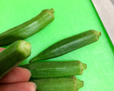 簡単に副菜を!さっぱり、おくらの梅和え作り方1写真