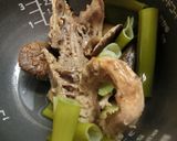 鶏と水菜の水炊き　本格、鶏ガラスープ作り方4写真