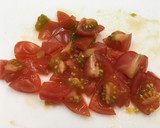 簡単！蒸し鶏でトマトとチーズのホイル焼き作り方3写真